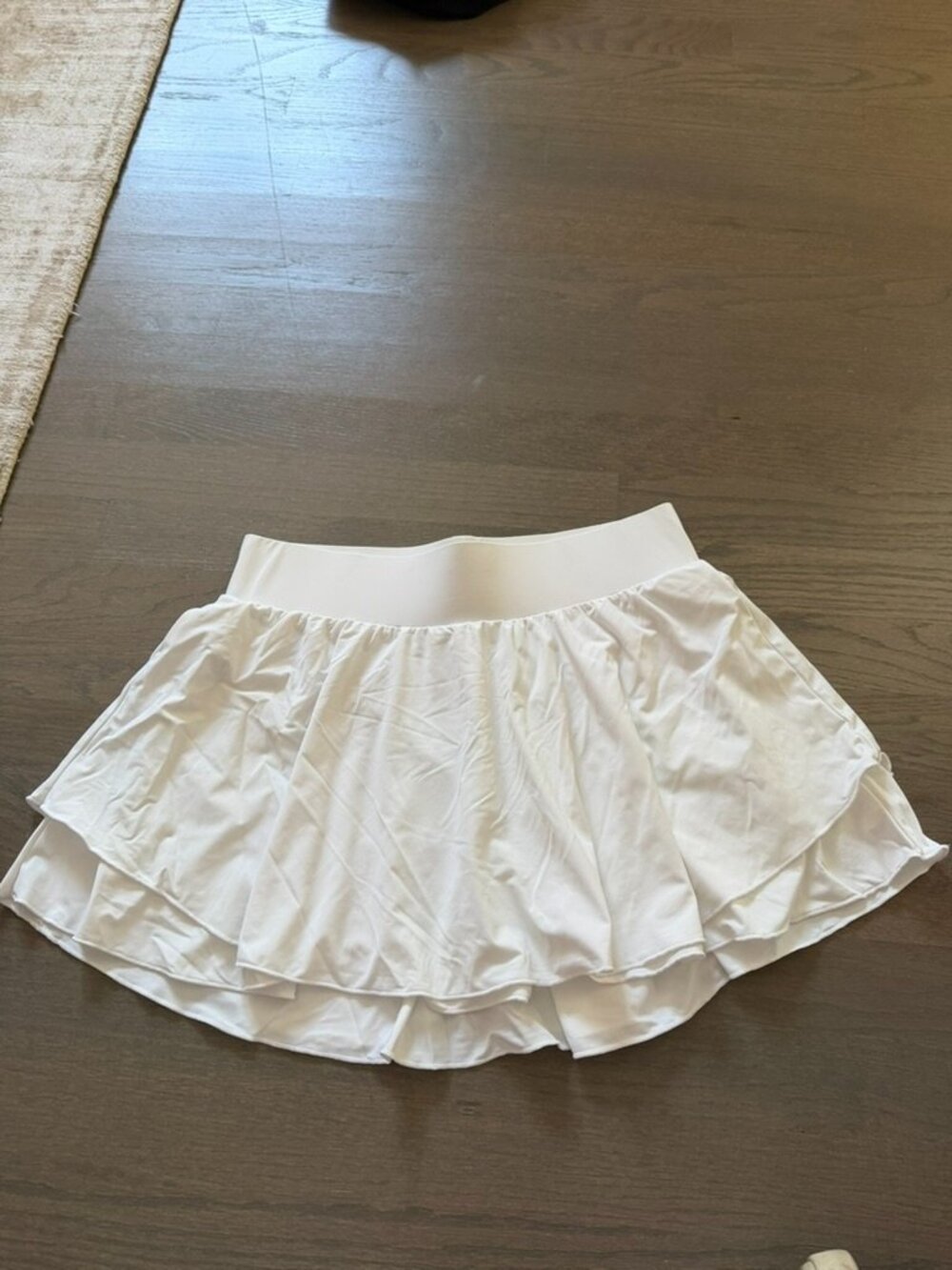 White Ruffle Tiered Tennis Skirt Size Medium